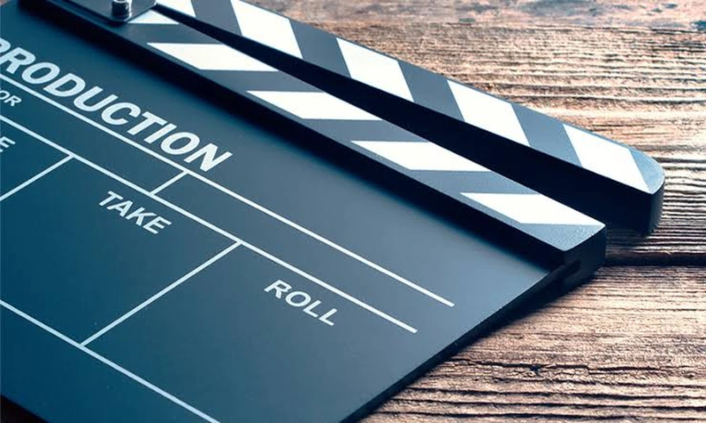 How do accomplished executives transition into independent film production?